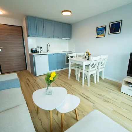 Apartmán Skyline - Sea View, Pools, Spa&free Parking