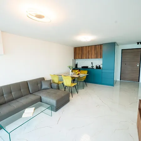 Skyline - Sea View, Pools, Spa&free Parking * 瓦爾納
