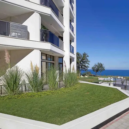 Skyline - Sea View, Pools, Spa&free Parking Apartmán